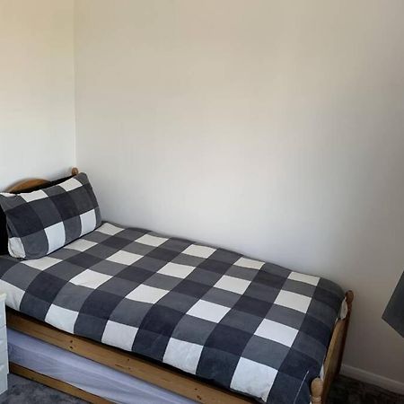 5 Bedroom House With Outdoor Space Апминстер Экстерьер фото